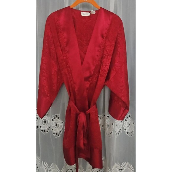 Vintage Gold Label Victorias Secret Red Satin Kimono Belted Short Robe - Picture 1 of 10